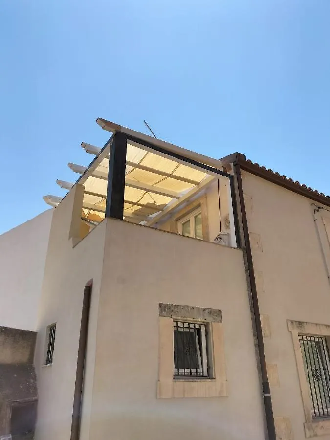 U'Chini Suite Noto 0*,  İtalya